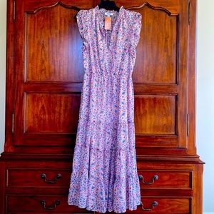 BB Dakota NWT, never worn size M floral tiered sundress.